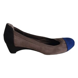 DANA BUCHMAN Deelyah Blue Gray‎ Black Colorblock Pumps Size 9 M